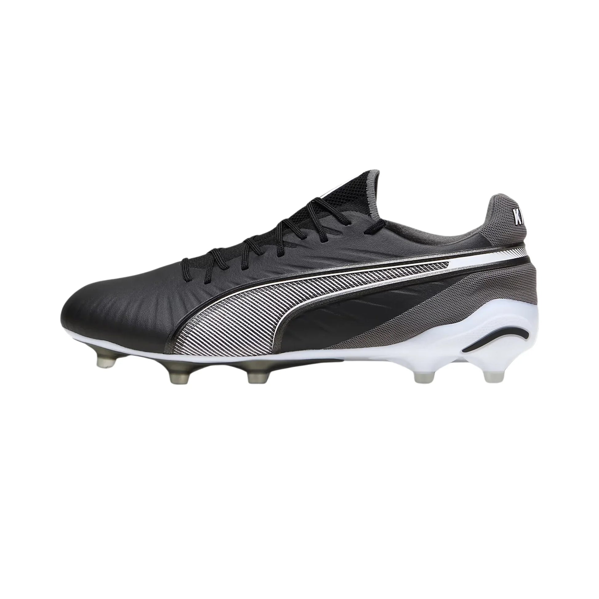 Puma King Ultimate in PUMA Black / PUMA White / Cool Dark Gray